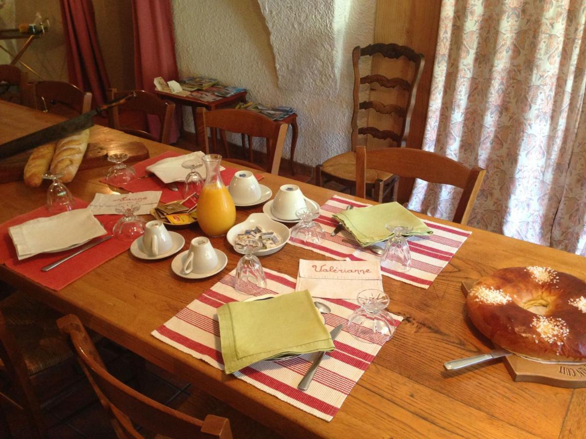 Bed and Breakfast Au Fil Des Saisons Les Cotes de Corps Zewnętrze zdjęcie