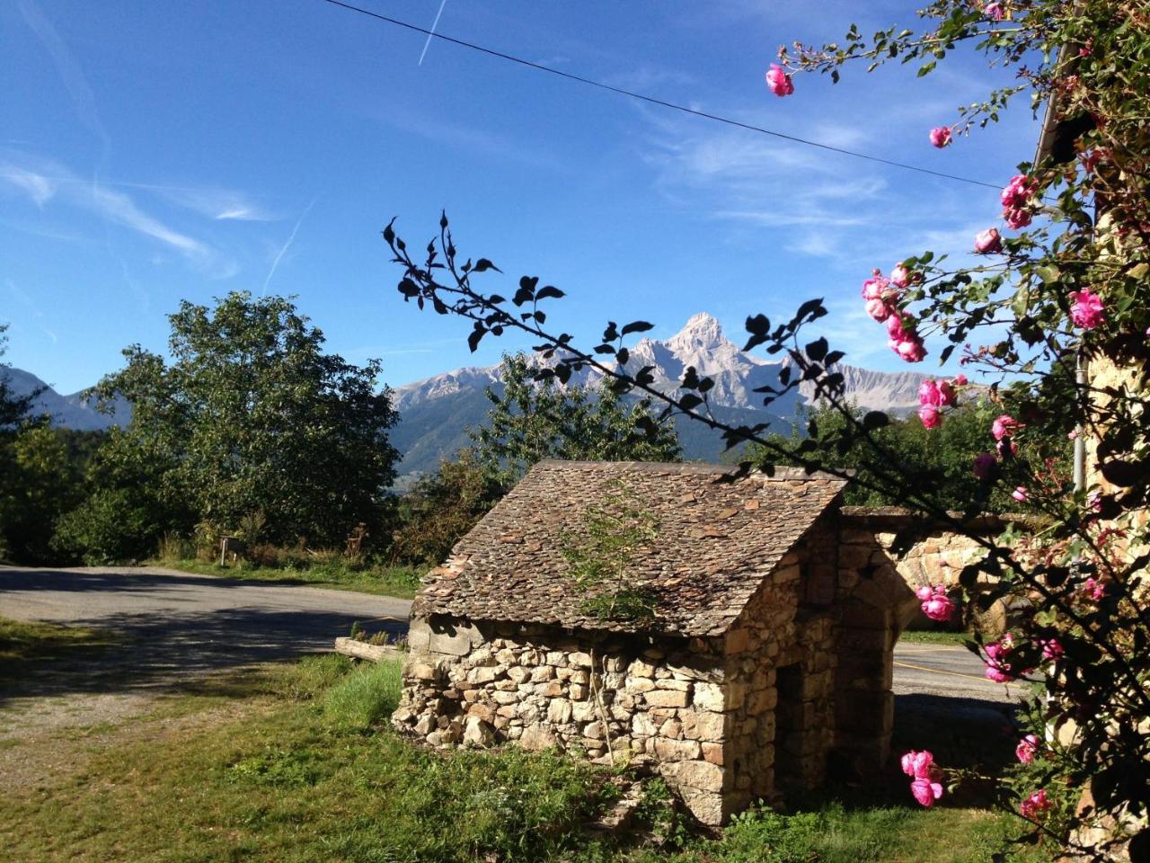 Bed and Breakfast Au Fil Des Saisons Les Cotes de Corps Zewnętrze zdjęcie